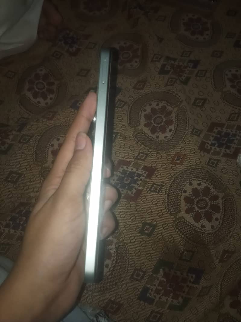 Realme Note 60x 2