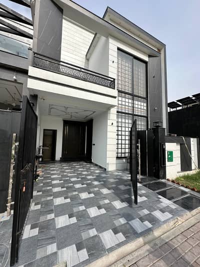 5 Marla Brand New Full Furnished House For SALE In GVR 1 Bahria Town Lahore