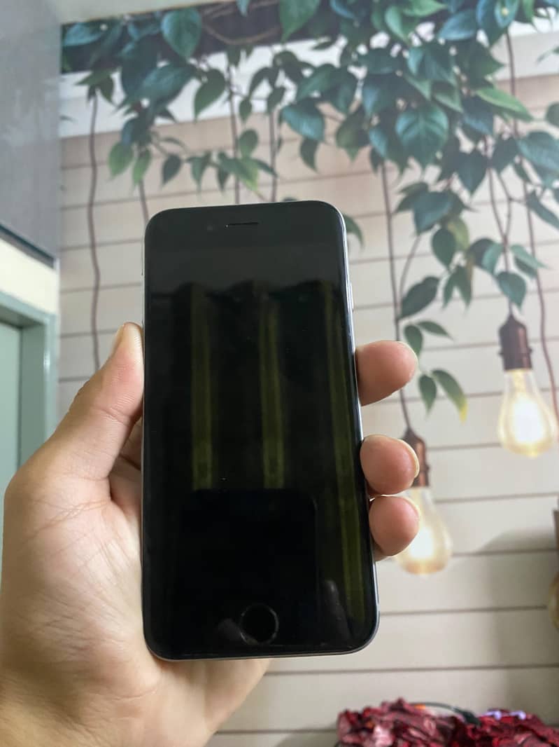 Apple iPhone 6 1