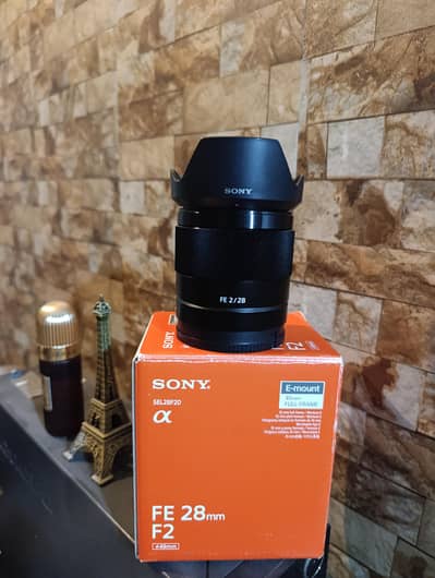 Sony 28mm f2