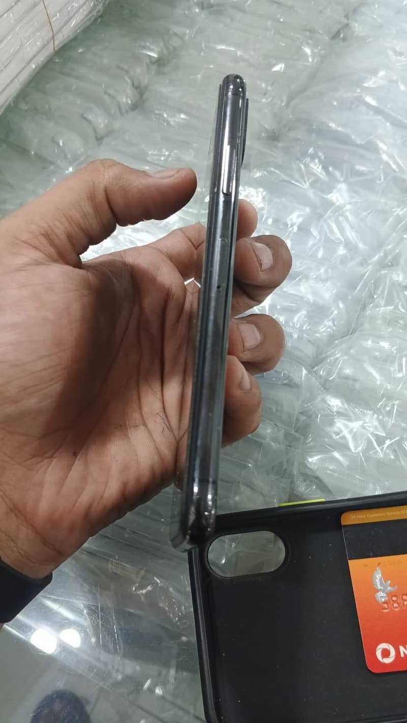 Apple iPhone X 2