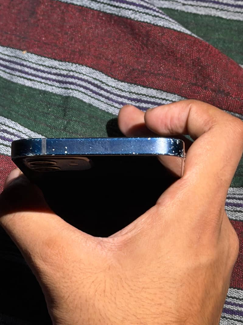 Apple iPhone 12 8