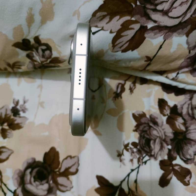 Honor 600 pro 4