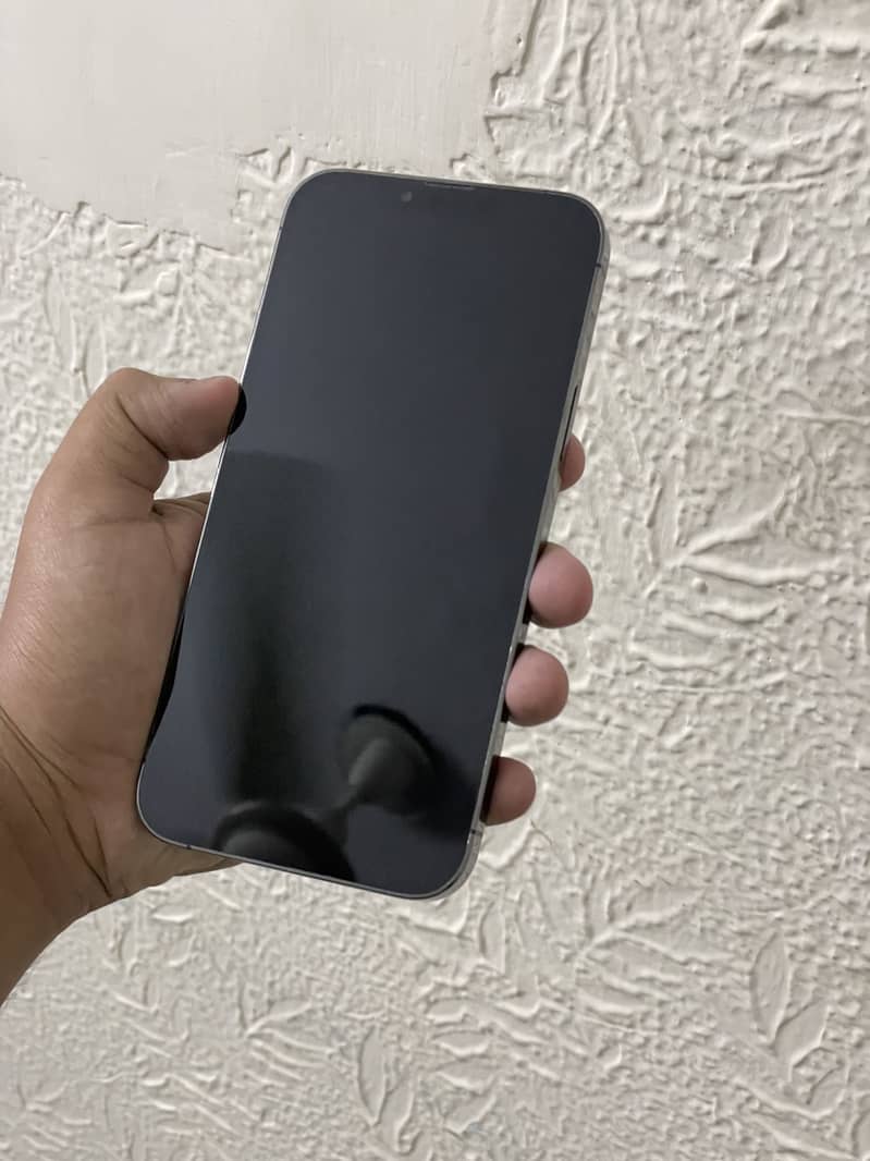 Apple iPhone 13 Pro Max 8