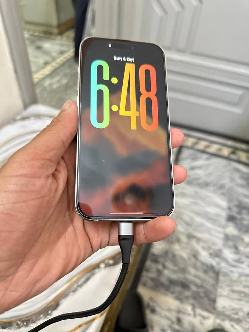 Apple iPhone 14 Pro 1