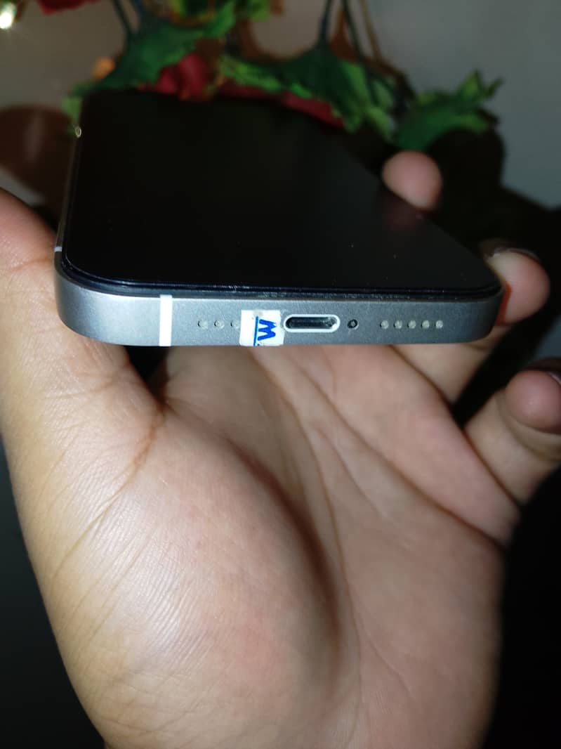 Apple iPhone 13 3