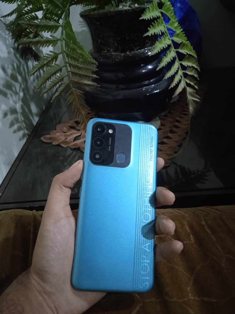 Tecno Spark 8C 1