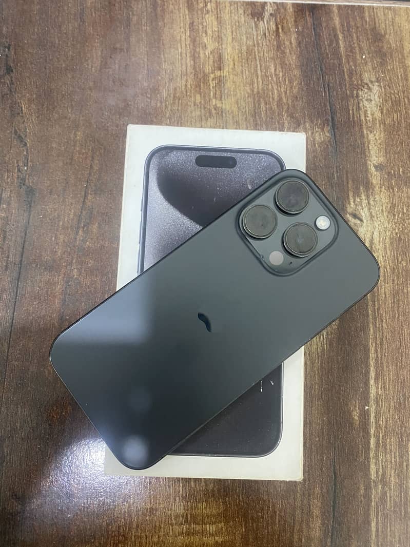Apple iPhone 15 Pro 0