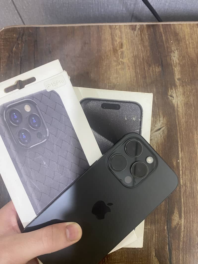 Apple iPhone 15 Pro 1