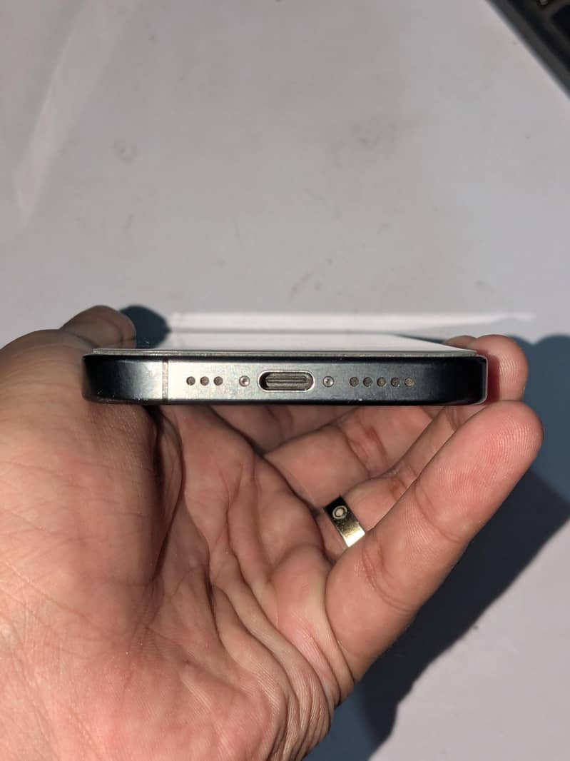 Apple iPhone 15 Pro 5