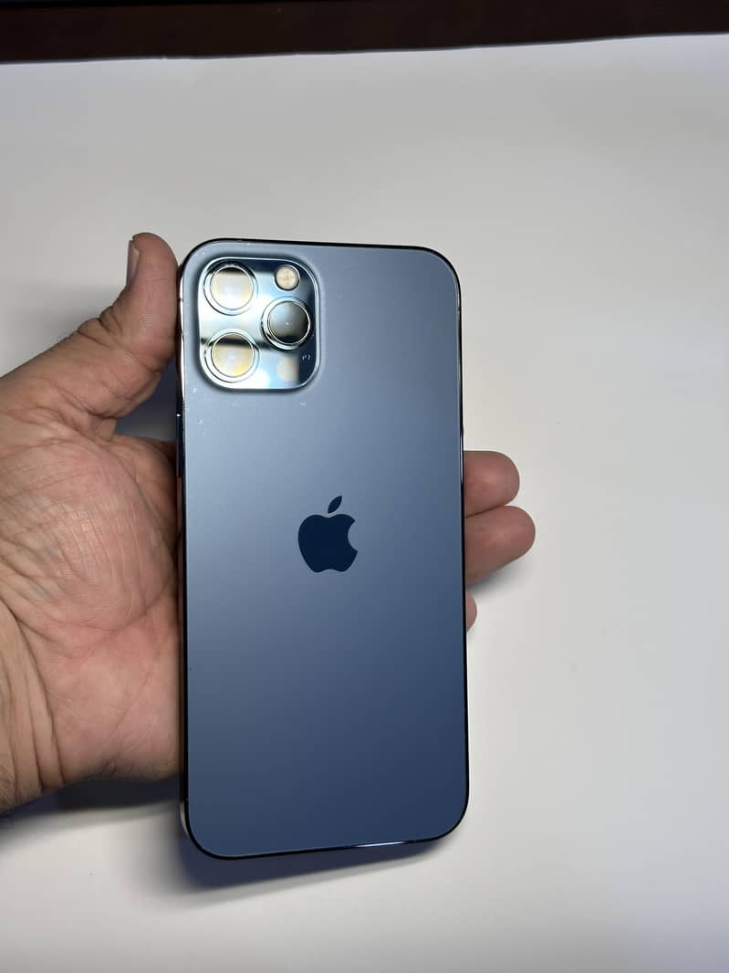 Apple iPhone 12 Pro Max 3
