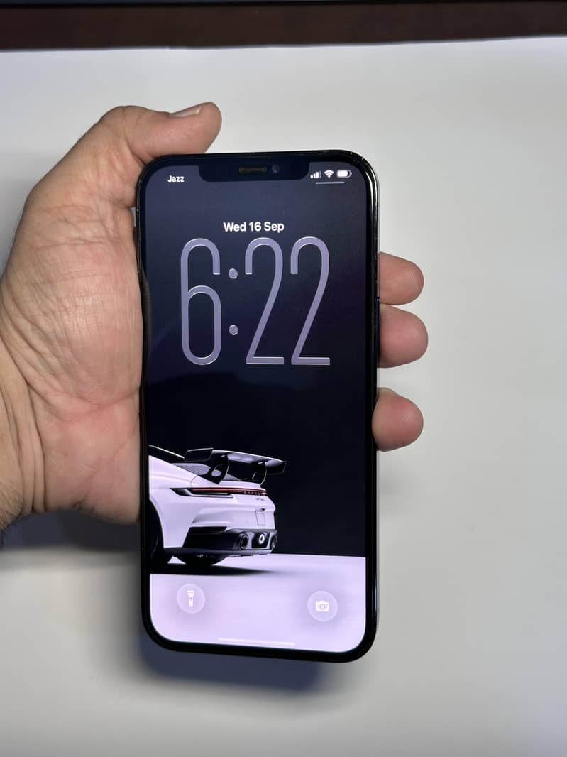 Apple iPhone 12 Pro Max 4
