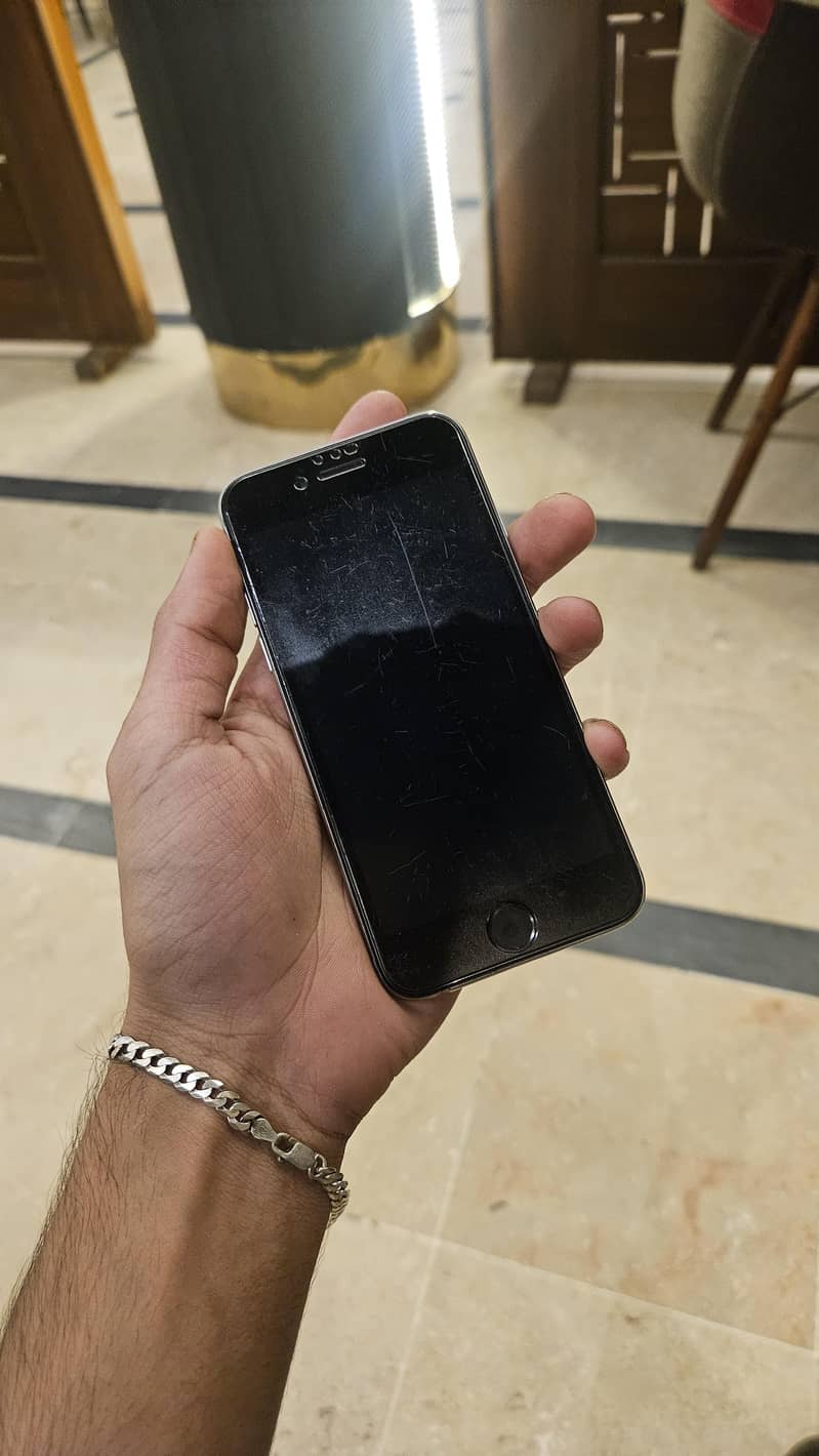 Apple iPhone 6 1