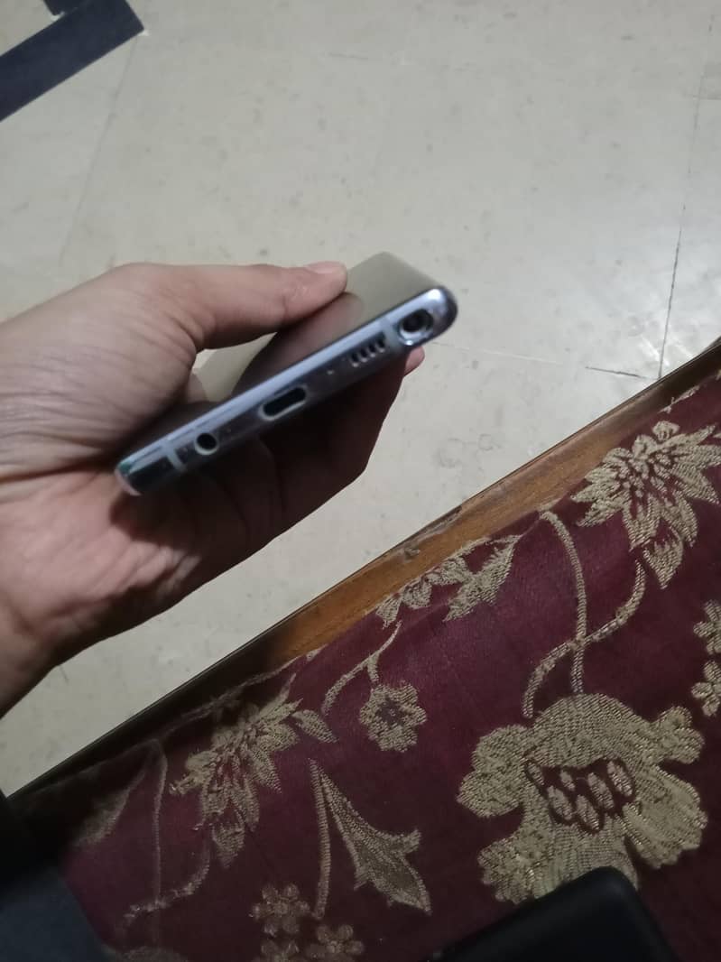 Samsung Mobile Note 8 1