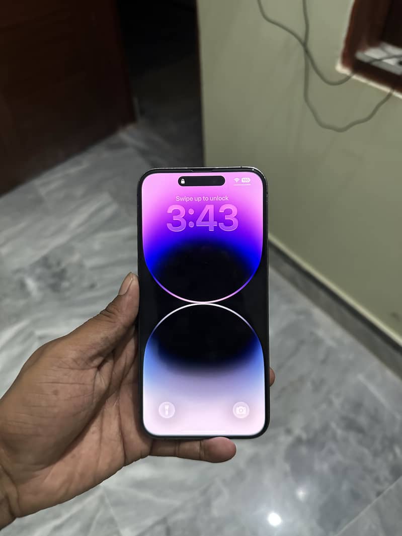 Apple iPhone 14 Pro Max 1