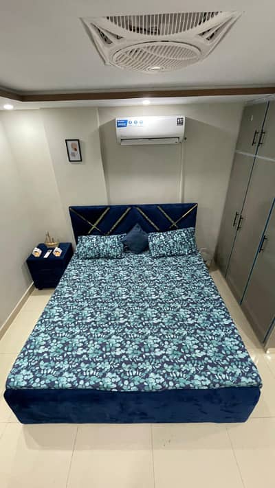 1 Bed Luxury Apartment Short Stay Bahria Town 03001893480