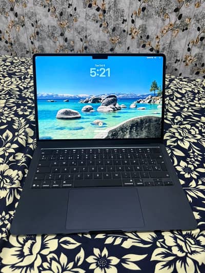 Apple MacBook Air M5 16GB/512GB Midnight