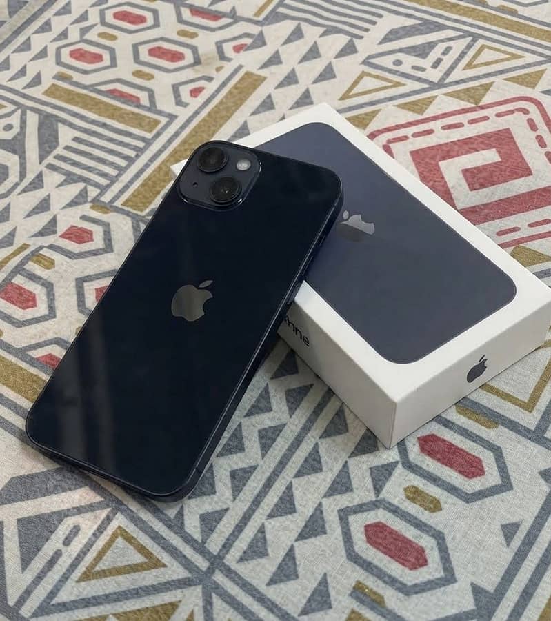 Apple iPhone 13 0