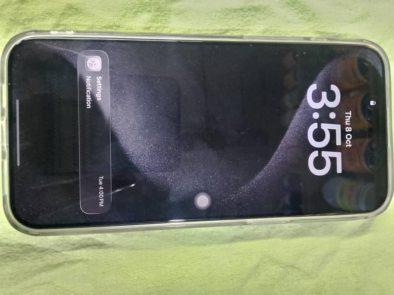 Apple iPhone 15 Pro Max 4