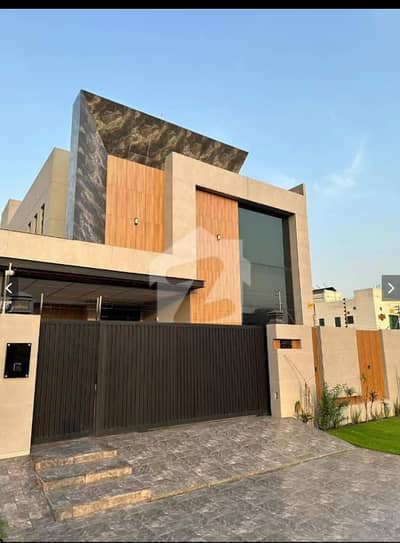 10 Marla Luxary House For Sale In DHA Phase 7