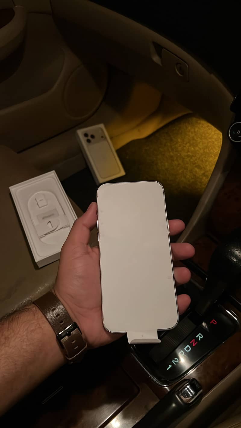 Apple iPhone 17 Pro Max 3