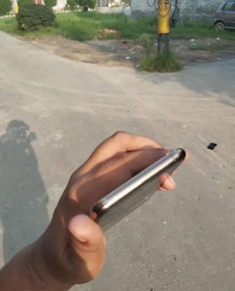 iPhone XS Max PTA 3