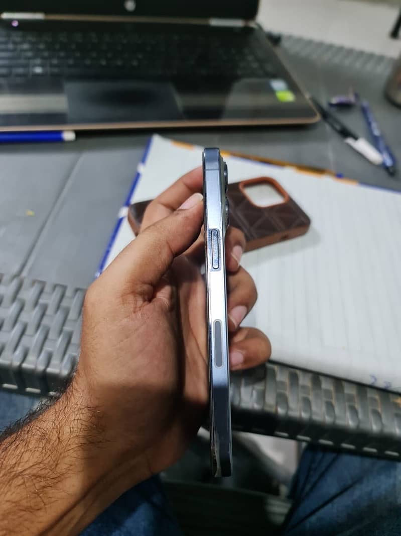Apple iPhone 13 Pro 6