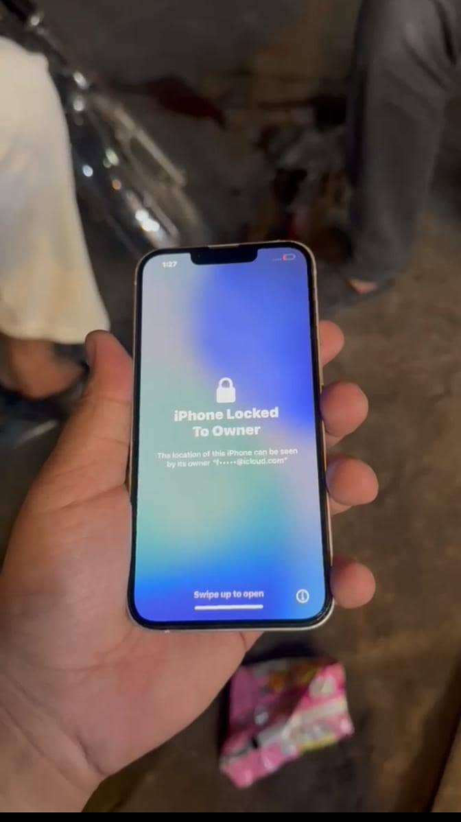 Apple iPhone 13 1