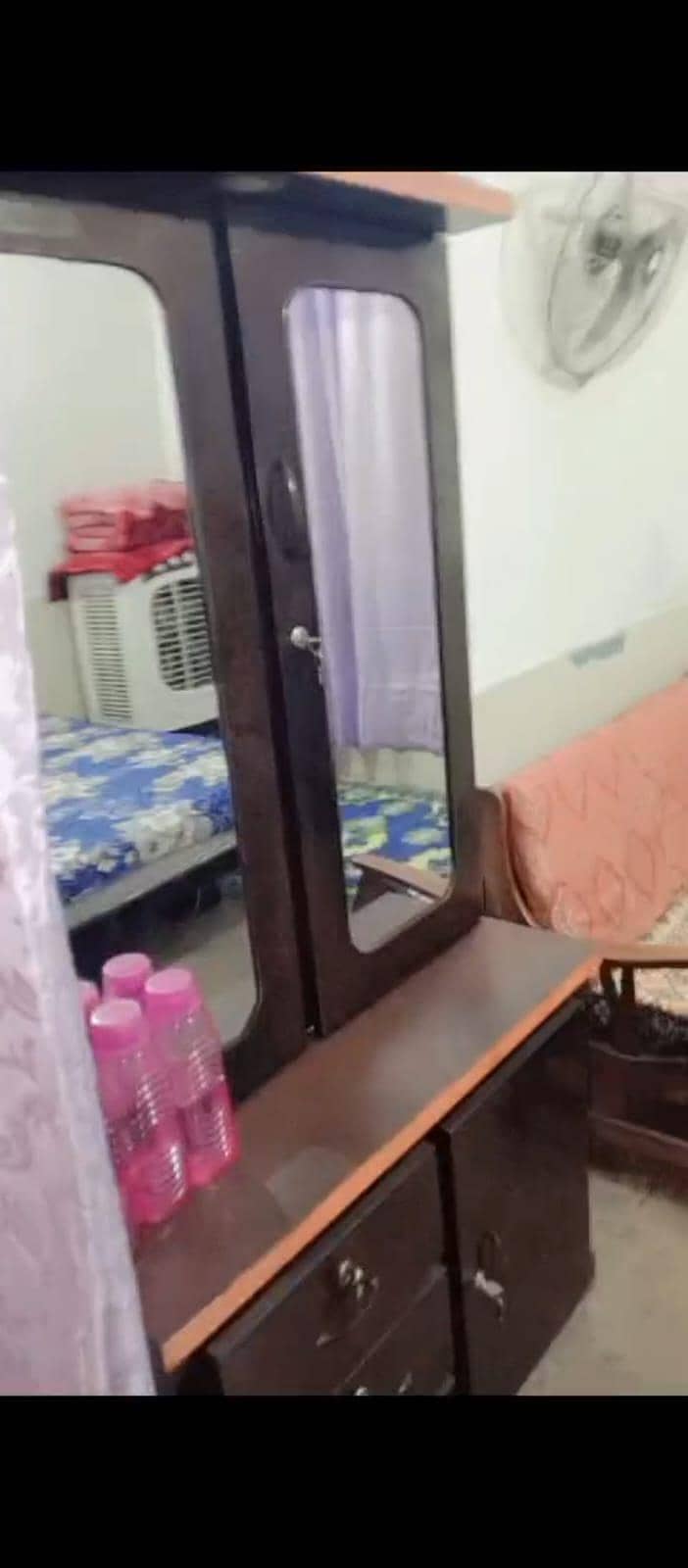 iron bed 6/6.25 dressing table 3