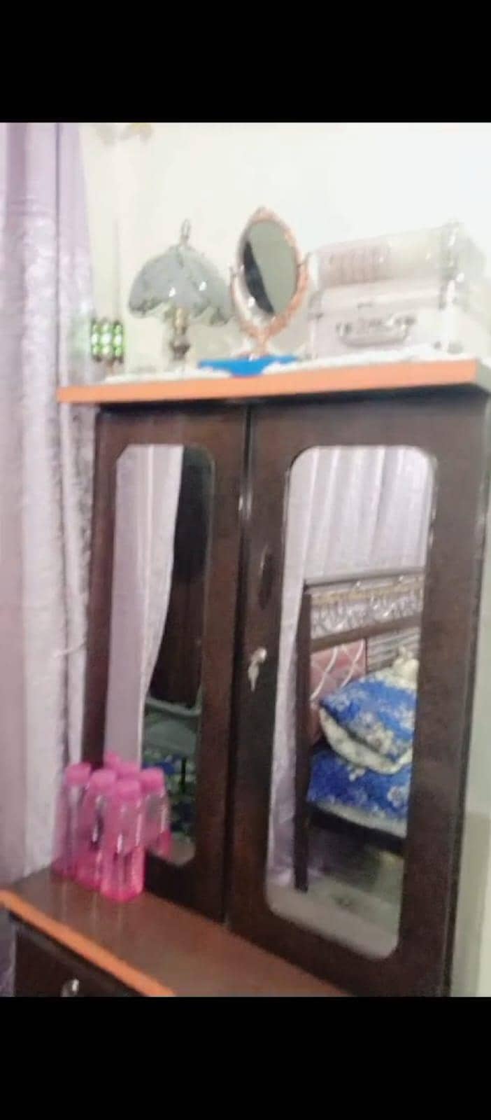 iron bed 6/6.25 dressing table 4
