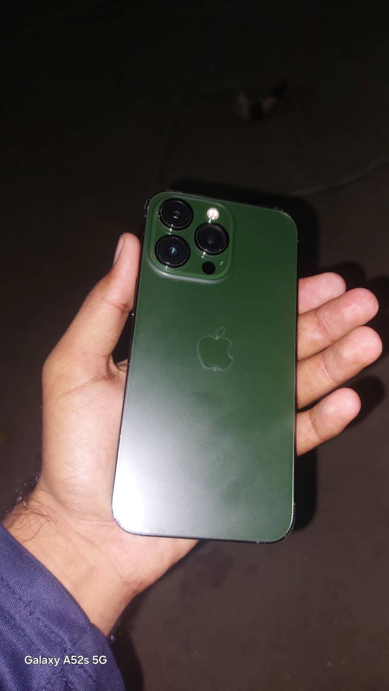 Apple iPhone 13 Pro 0