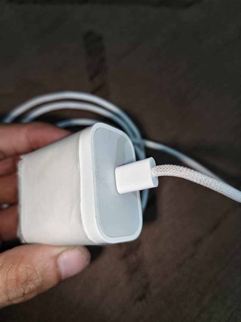 iPhone charger 4