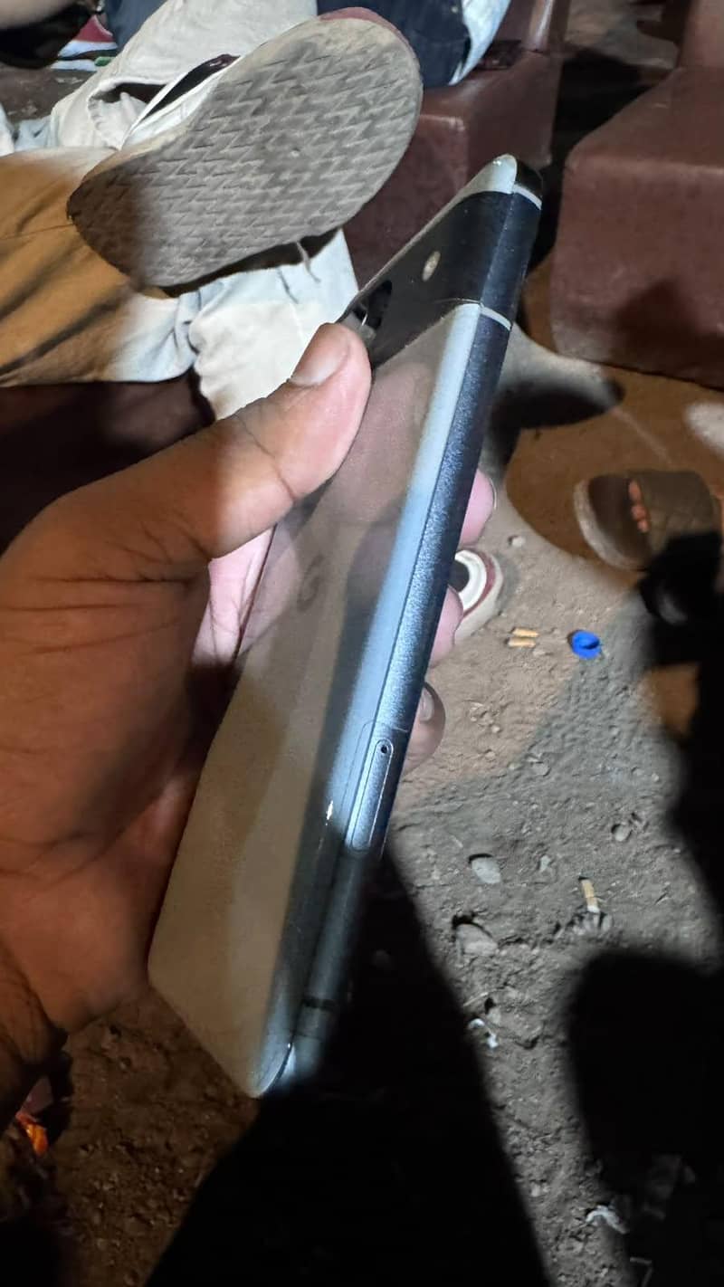 Google Pixel 8 2
