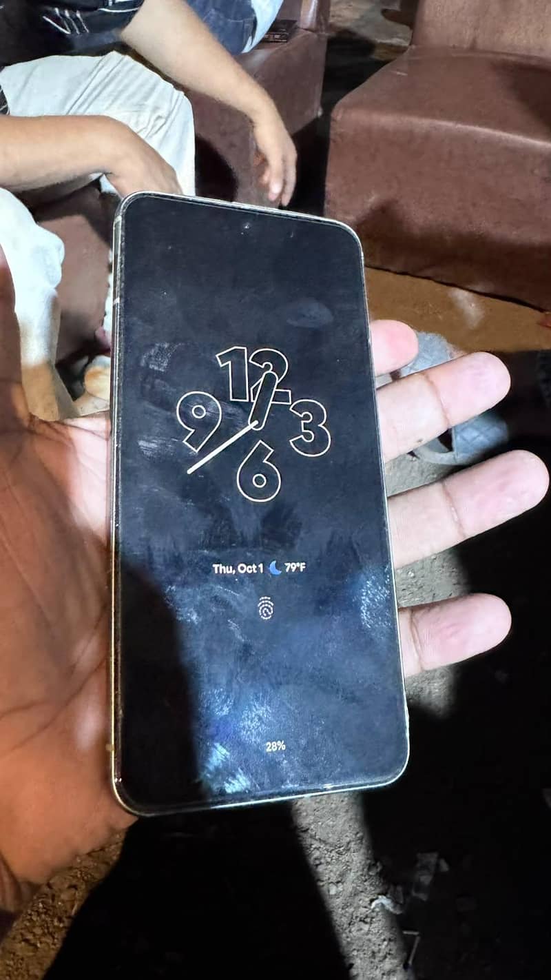 Google Pixel 8 3