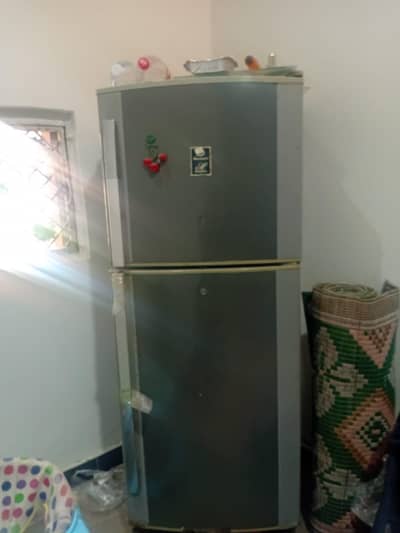 Dawlance fridge for sale