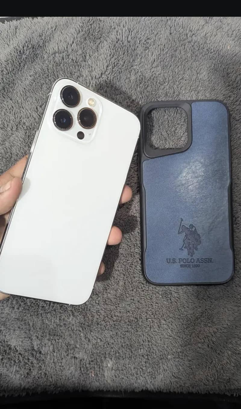 Apple iPhone 13 Pro Max 3