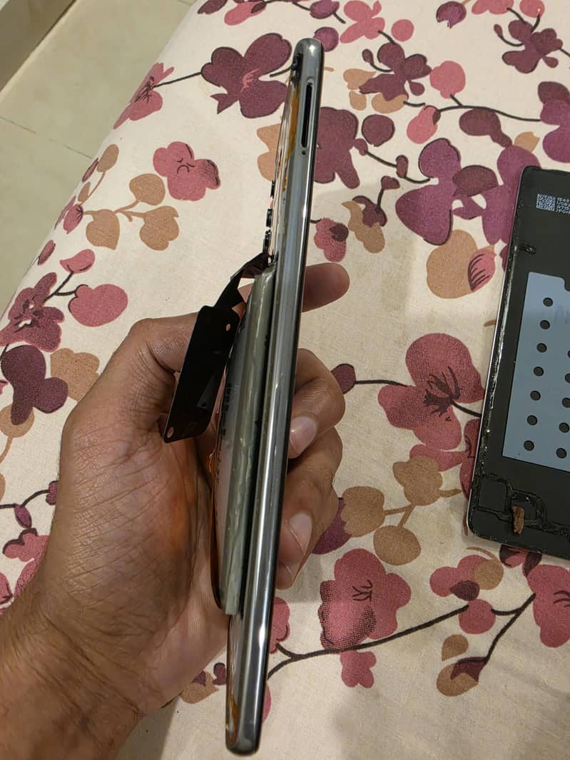 Samsung Mobile A71 3