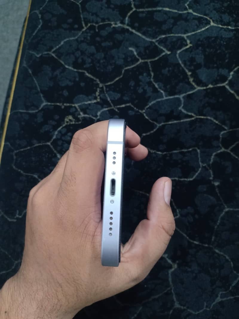 Apple iPhone 14 6