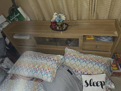 Queen Size Imported bed from Zubaidas