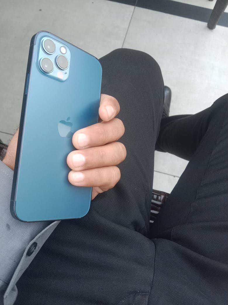 Apple iPhone 12 Pro 1
