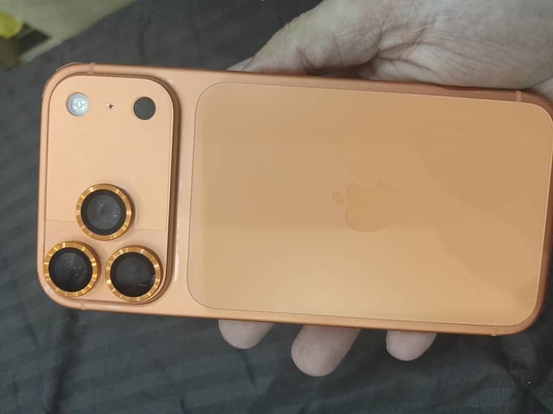 Apple iPhone 17 Pro Max 0