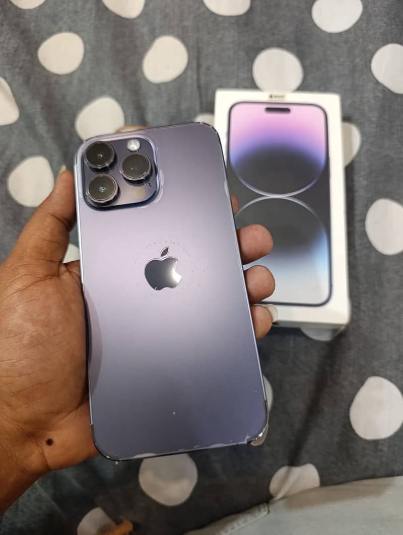 Apple iPhone 14 Pro Max 1