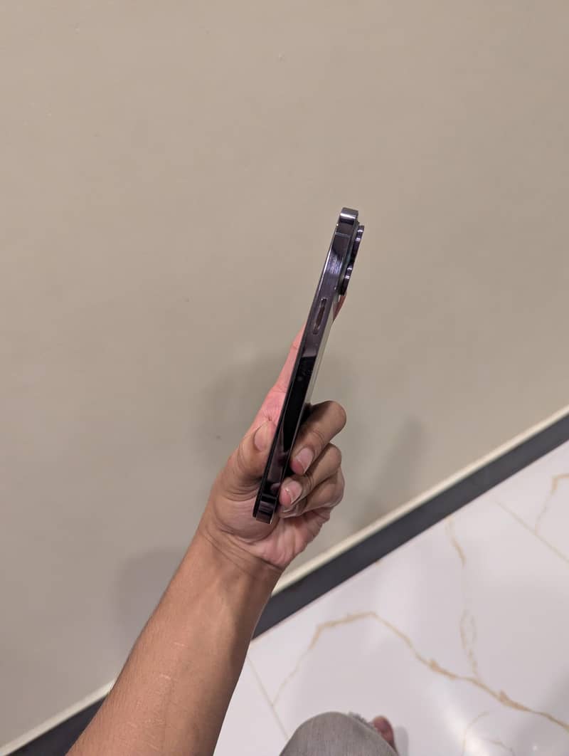 Apple iPhone 14 Pro Max 2