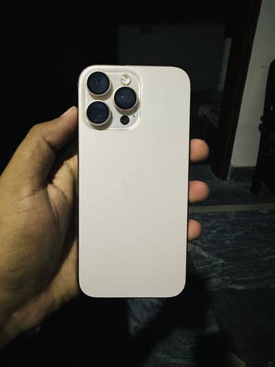 Apple iPhone 16 Pro Max