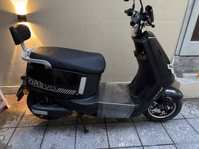 Orevo eagle electric scooty