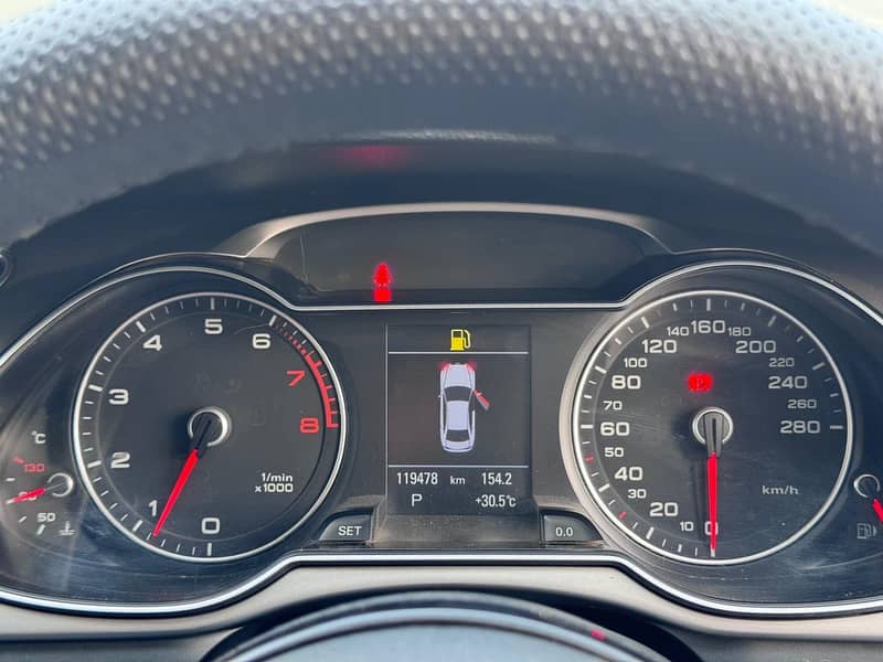 Audi A4 2014 8
