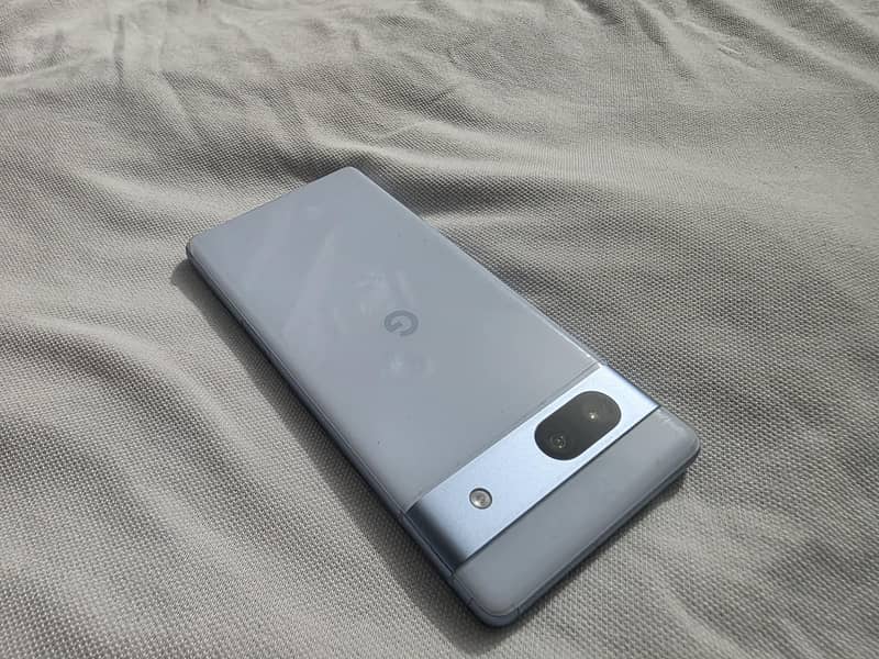 Google Pixel 7a 1
