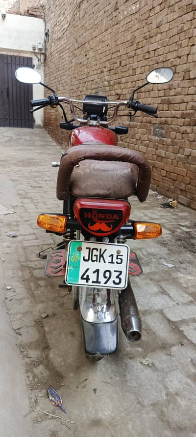 saf sothri bike hai total documents available han