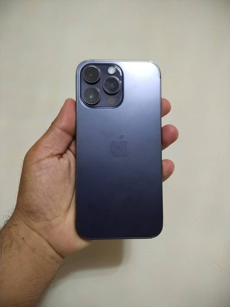 Apple iPhone 14 Pro Max 4