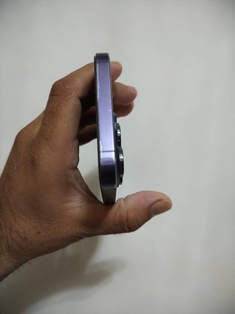 Apple iPhone 14 Pro Max 6